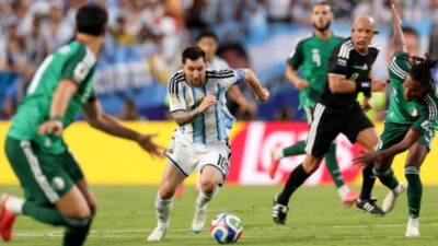 Messi Menggila! Hattrick Sang Kapten Antar Argentina Libas Aljazair Tanpa Ampun