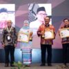 Raih Pemred Award, Suhud Komitmen Perkuat Keterbukaan Informasi