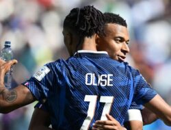 Mbappe Bawa Prancis ke Perempat Final