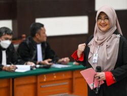 Hakim Kabulkan Eksepsi Dokter Tifa, Perkara Dugaan Fitnah soal Ijazah Jokowi Belum Berlanjut
