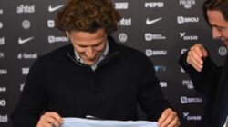 Diego Forlan Resmi Jadi Pelatih Uruguay, Pengalaman Minim Jadi Sorotan