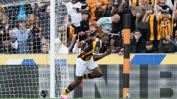 Hari Pertama Liga Inggis:  The Tigers Cetak Sejarah, Tractor Boys Raih Kemenangan di Menit Akhir