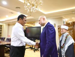 Mentan Beri Bea Siswa 20 Mahasiswa Palestina