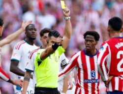 Derbi Madrid Memanas, Dua Pemain Atletico Selamat dari Kartu Merah