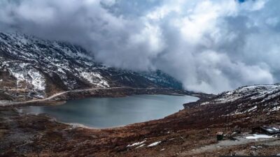 Gletser Himalaya Mencair Lebih Cepat Dibanding Satu Dekade Lalu