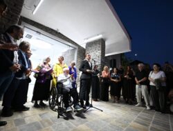 Akhiri Krisis Politik Parlemen Kosovo Setujui Pemerintahan Baru