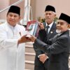 Presiden Terima Mushaf Al Quran dan Buku Gontor