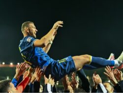 Sang Legenda Dzeko Ucapkan Perpisahan
