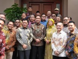 Komisi III DPR Sambangi Rumah Kapolri Suyudi, Ada Pesan soal Polisi