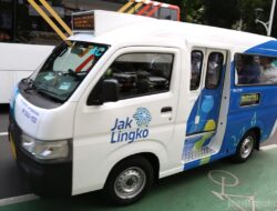 Transjakarta Larang Mengamen di Mikrotrans dan Halte