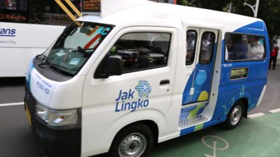 Transjakarta Larang Mengamen di Mikrotrans dan Halte