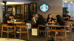 Anggota Parlemen AS Desak Starbucks Tutup Gerai di Xinjiang